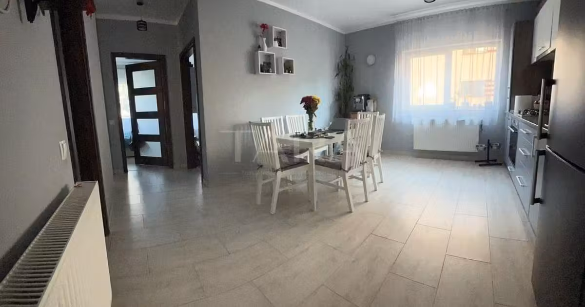 Apartament de vânzare cu 2 camere, mobilat în zona Bună Ziua, Cluj-Napoca