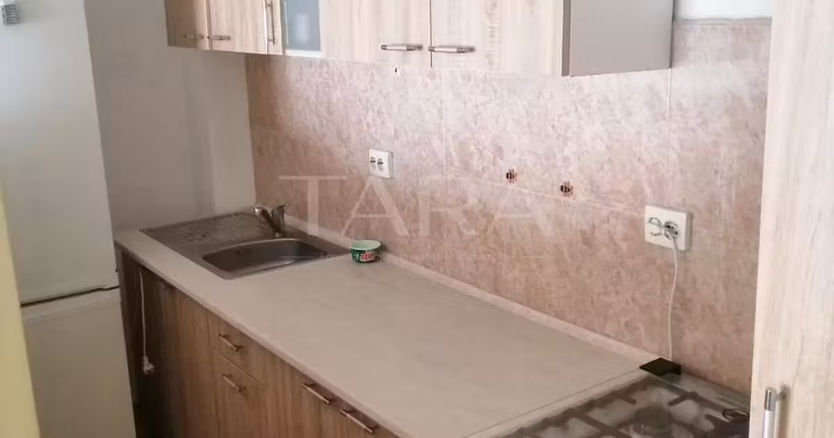 Apartament de vânzare cu 2 camere, mobilat în Florești