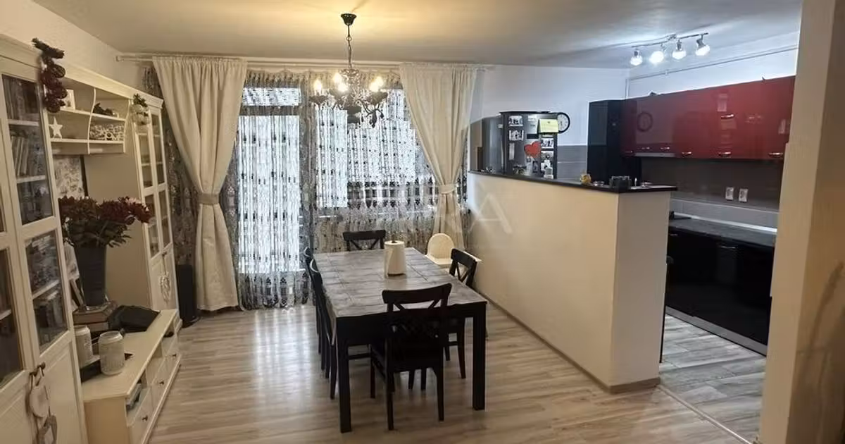 Apartament de vânzare cu 4 camere, mobilat în Florești