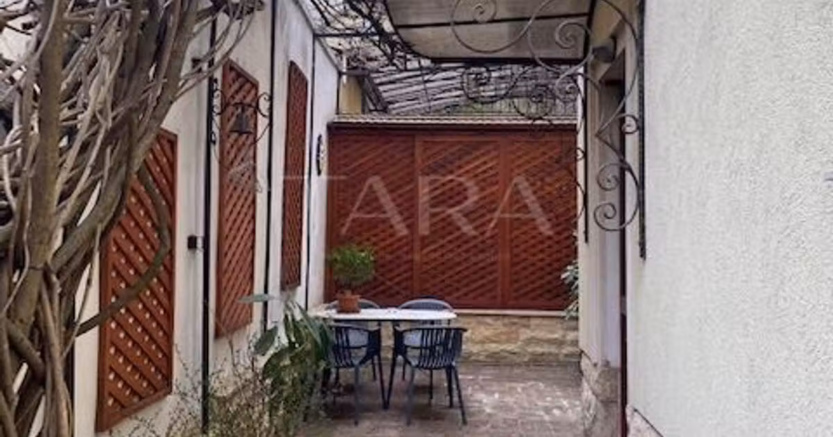 Apartament de vânzare cu 3 camere, mobilat în zona Andrei Mureșanu, Cluj-Napoca
