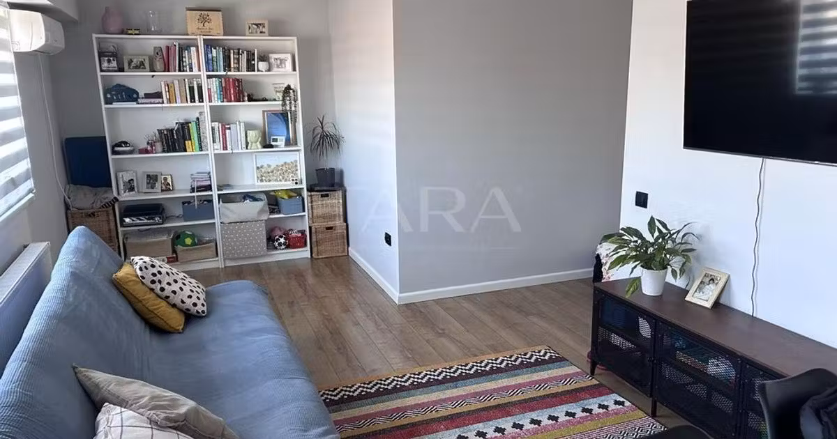 Apartament de vânzare cu 3 camere în Florești