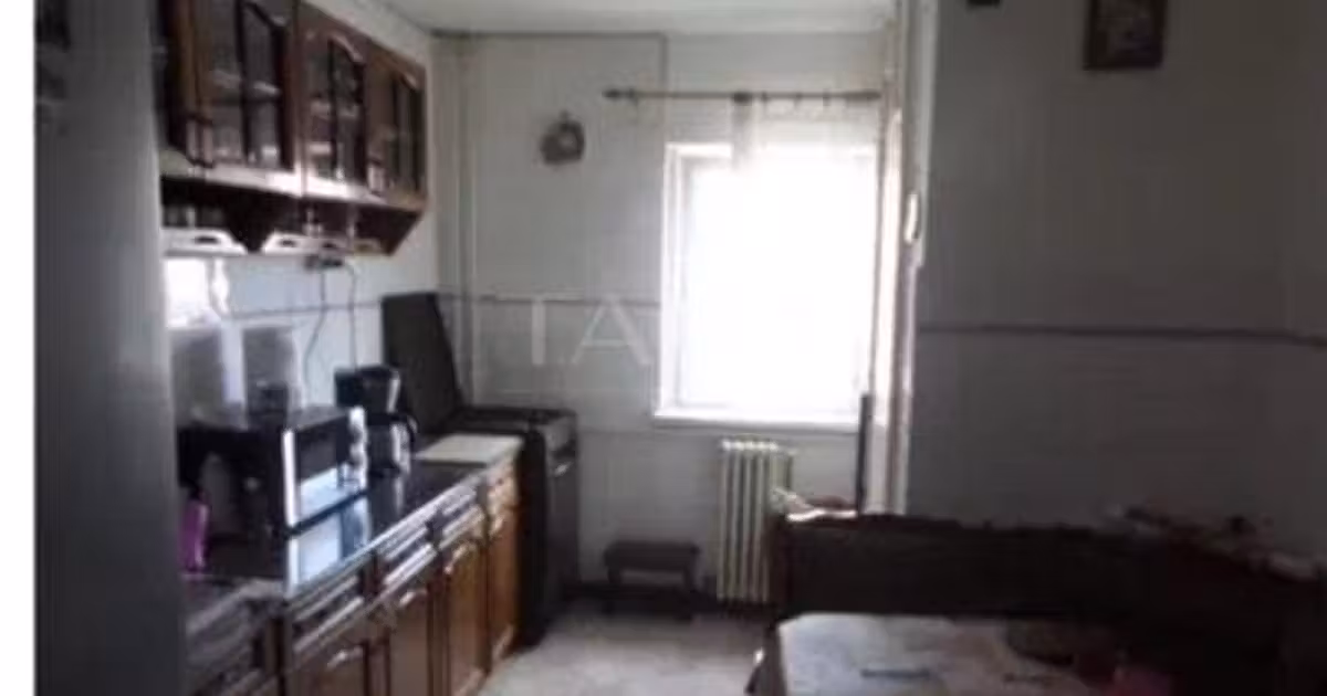 Apartament de vânzare cu 4 camere în zona Mănăștur, Cluj-Napoca