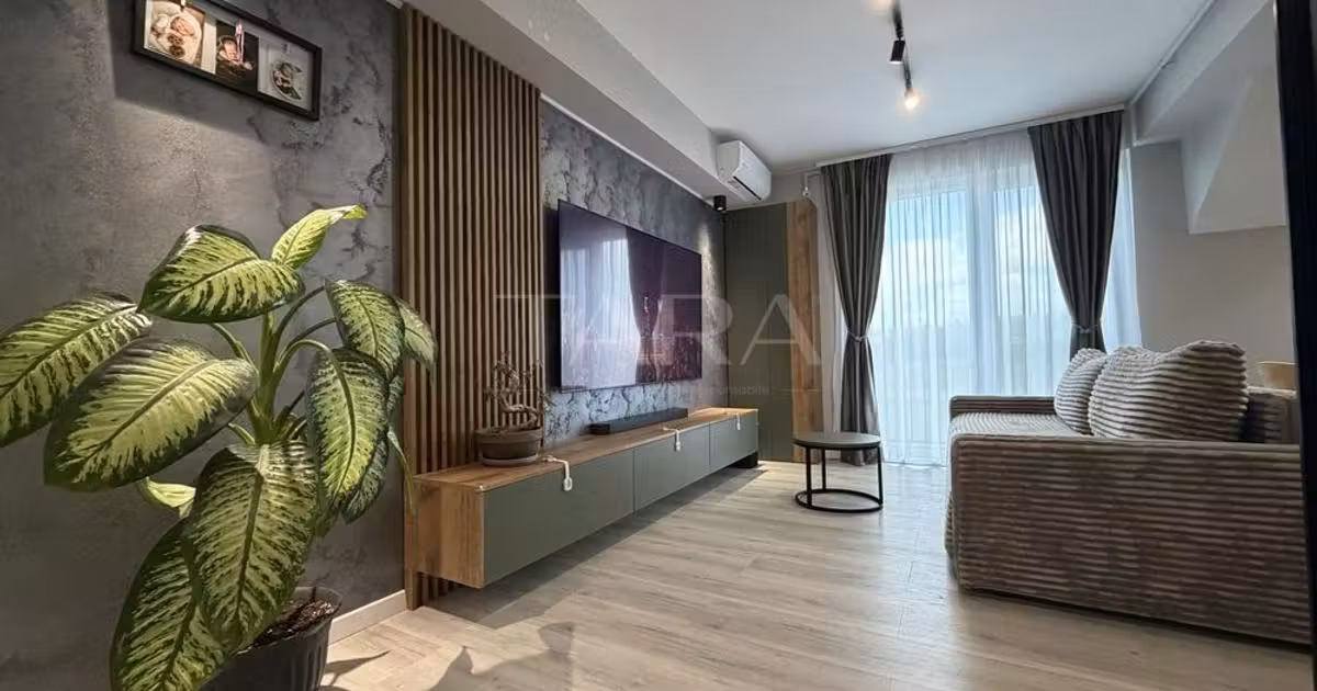 Apartament de vânzare cu 3 camere, mobilat în Baciu
