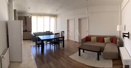 Apartament Florești