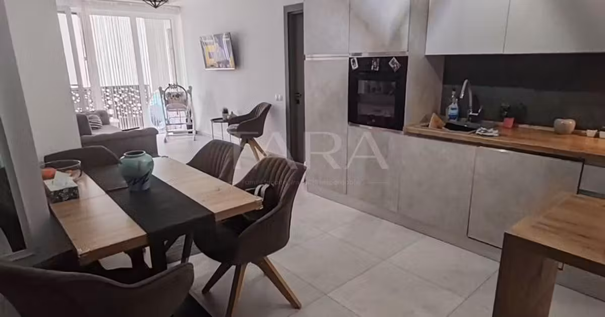 Apartament de vânzare cu 3 camere, mobilat în zona Vest, Cluj-Napoca