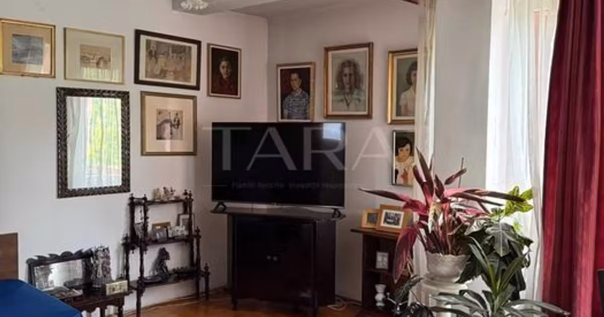 Casă individuală de vânzare cu 4 camere în zona Andrei Mureșanu, Cluj-Napoca