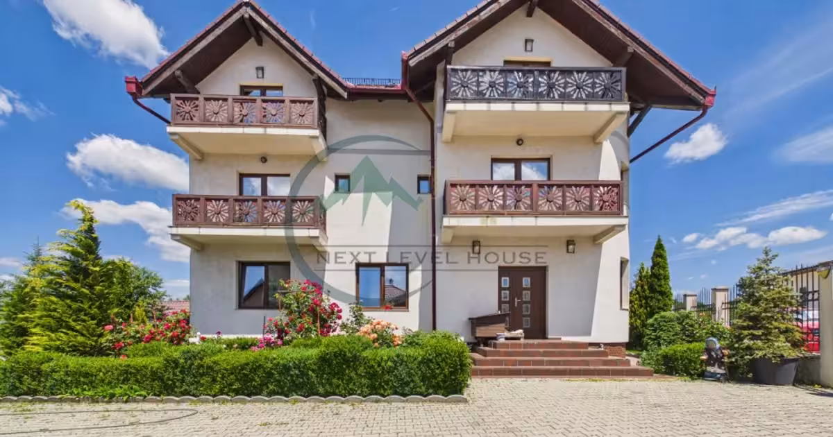Casă individuală de vânzare cu 10 camere, mobilată în Tohanu Nou