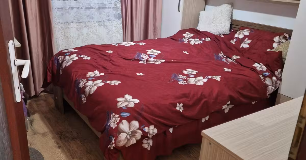 Apartament de vânzare cu 3 camere în zona Central, Botoșani