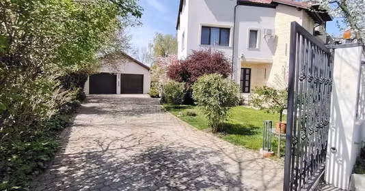 Casă Corbeanca