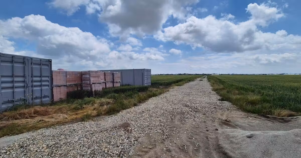 Teren Construcții intravilan de vânzare de 9545 mp, în Vidra