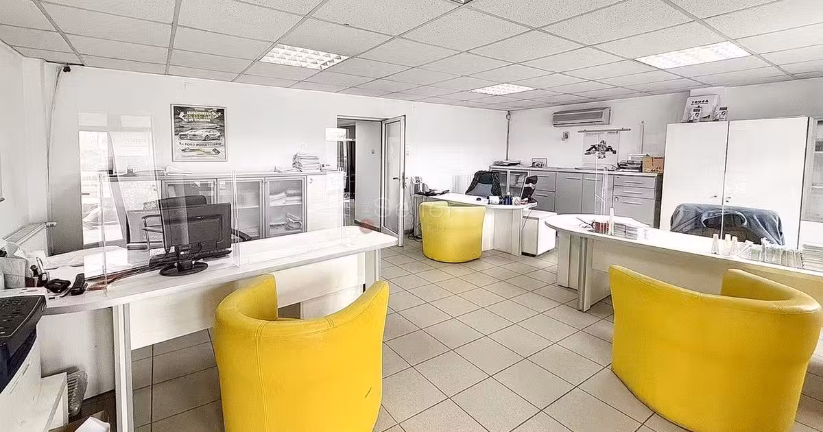 Spațiu comercial de vânzare de 68 mp, în zona Ultracentral, Brașov