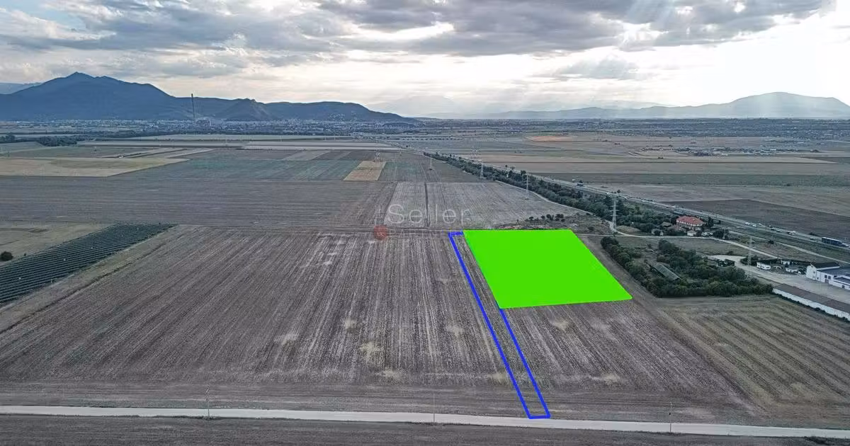 Teren Construcții intravilan de vânzare de 11786 mp, în Hărman