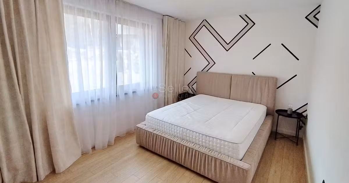 Apartament de vânzare cu 2 camere, mobilat în Poiana Brașov