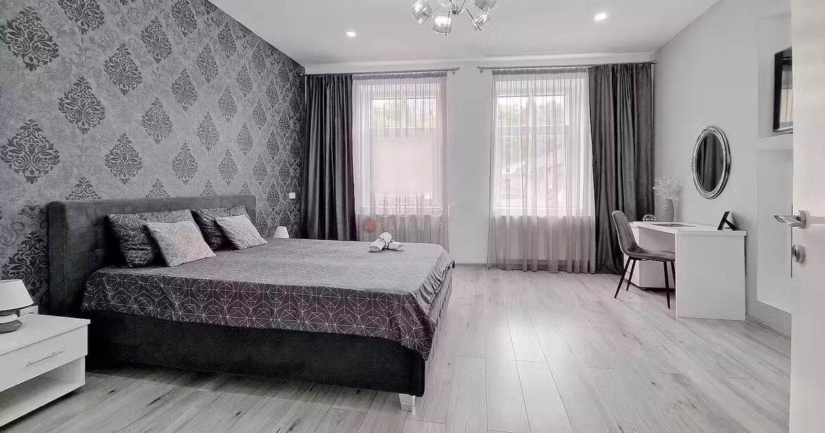 Apartament de vânzare cu 2 camere, mobilat în zona Centrul Istoric, Brașov