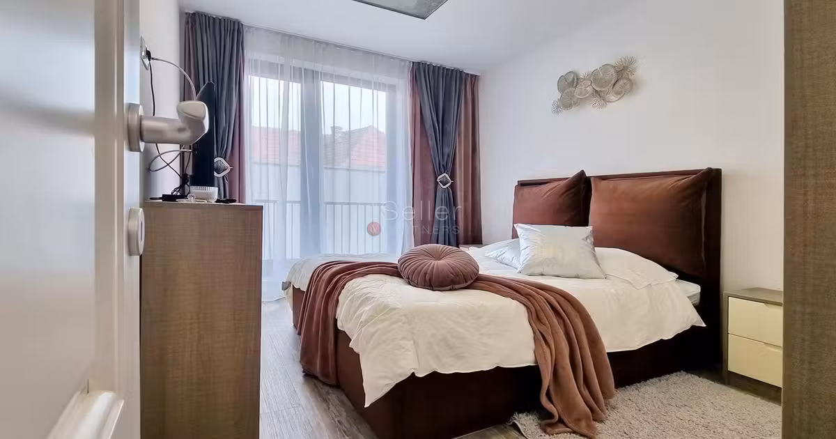 Apartament de vânzare cu 3 camere în zona Brașovul Vechi, Brașov