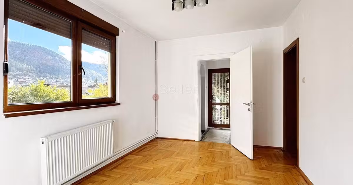 Casă individuală de vânzare cu 7 camere în zona Centrul Istoric, Brașov