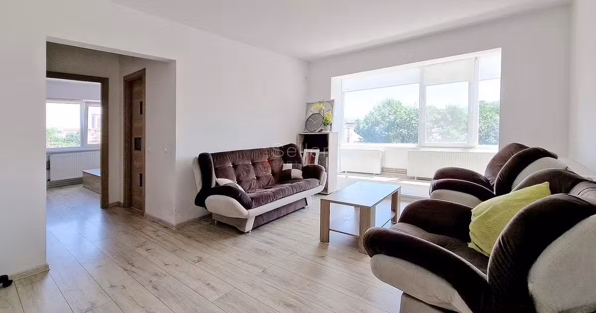 Apartament de vânzare cu 2 camere, mobilat în zona Județean, Brașov
