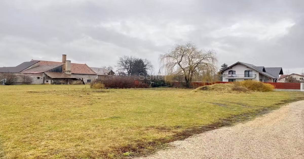 Teren Construcții intravilan de vânzare de 835 mp, în Cristian