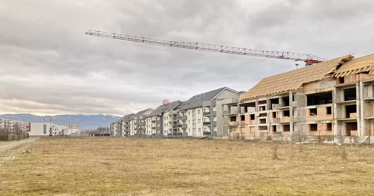 Teren Construcții intravilan de vânzare de 2600 mp, în zona Tractorul, Brașov