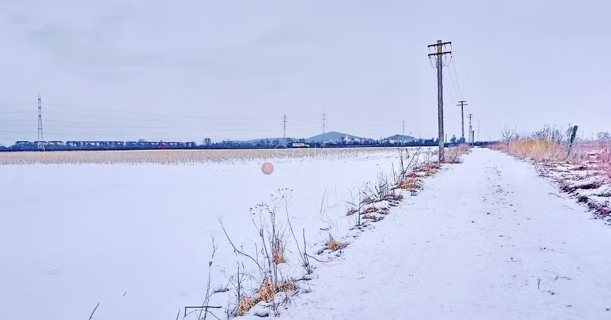 Teren Construcții intravilan de vânzare de 40000 mp, în zona Tractorul, Brașov