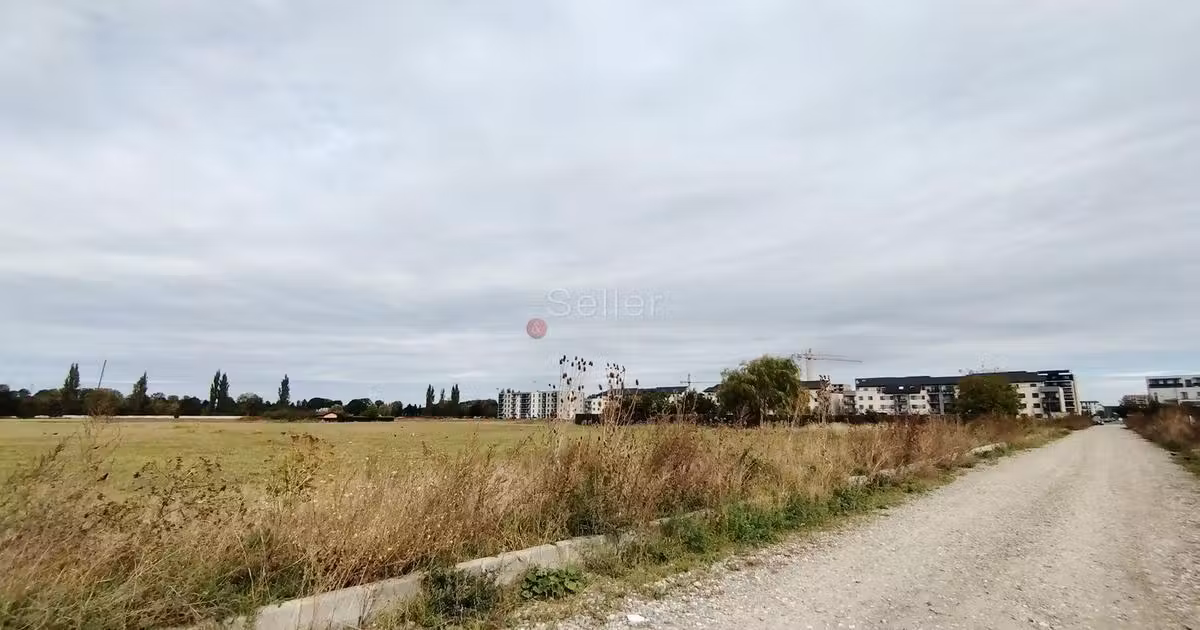 Teren Construcții intravilan de vânzare de 5000 mp, în zona Tractorul, Brașov