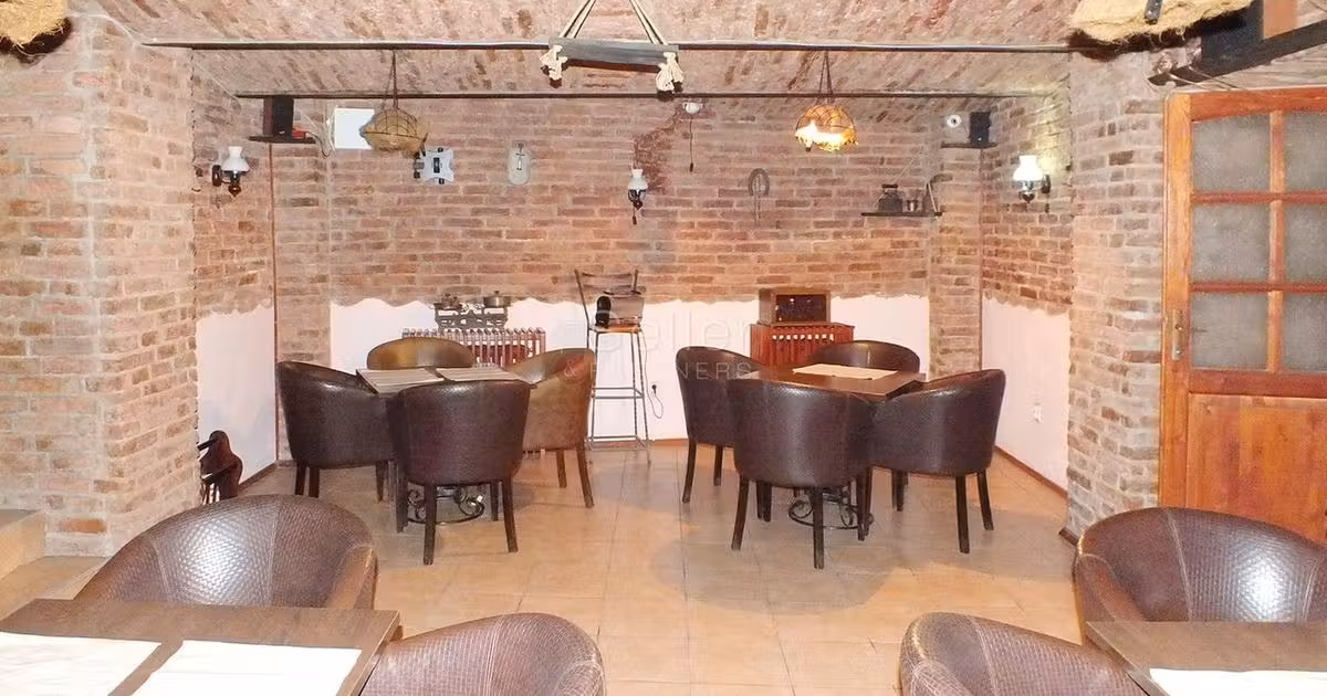 Hotel/Pensiune de vânzare de 512 mp, în zona Centrul Istoric, Brașov