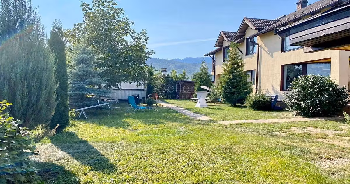 Casă individuală de vânzare cu 5 camere în Săcele