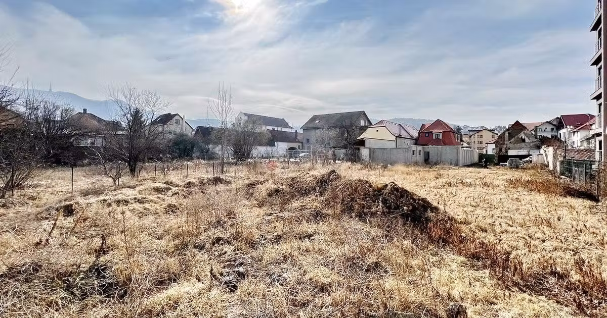 Teren Construcții intravilan de vânzare de 3600 mp, în zona Central, Brașov