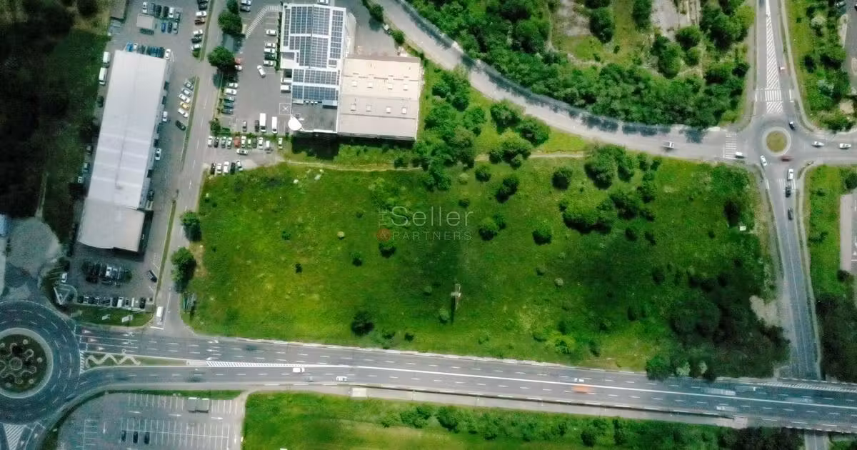 Teren Construcții intravilan de vânzare de 1715 mp, în zona Calea București, Brașov