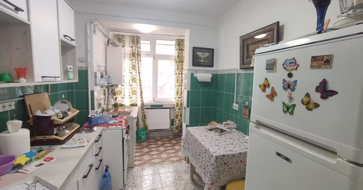 Apartament de vânzare cu 2 camere în zona Micro 16, Galați