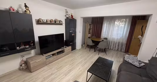 Casă Dobroești
