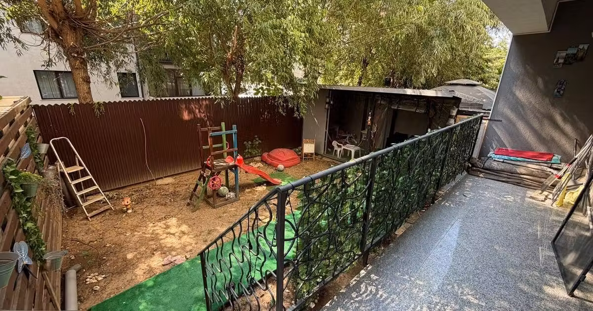 Apartament de vânzare cu 2 camere, mobilat în Dobroești