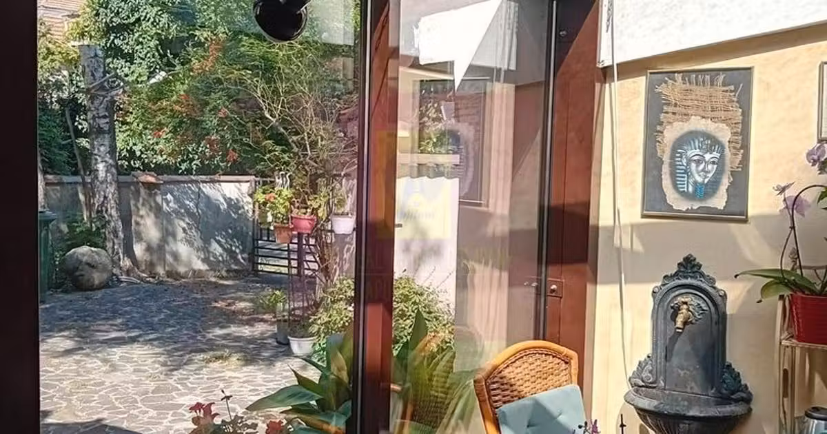 Casă individuală de vânzare cu 4 camere în zona Victoriei, Ultracentral