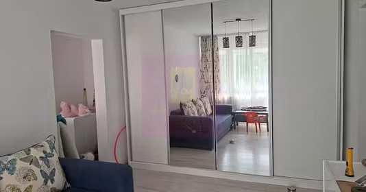 Apartament Titan