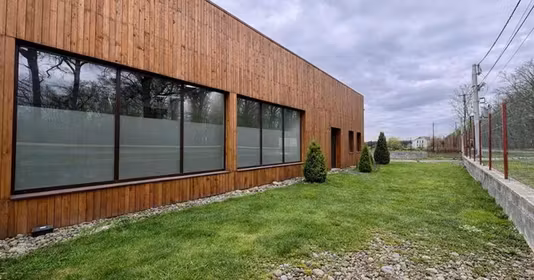Spațiu comercial Exterior Est