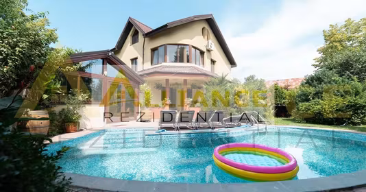 Casă Central