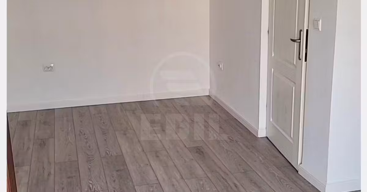 Garsonieră de vânzare în Florești