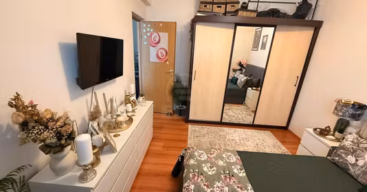Apartament Florești