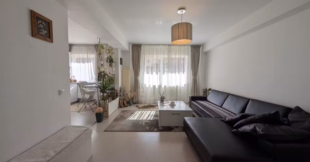 Apartament de vânzare cu 2 camere, mobilat în Florești