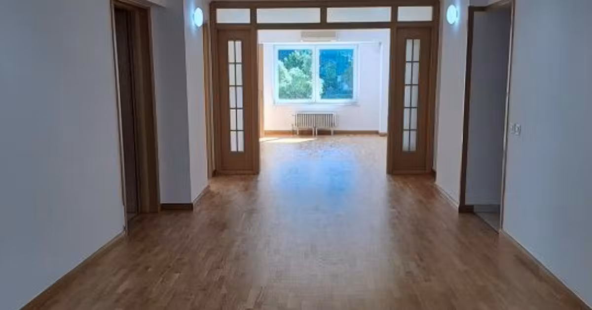 Apartament de vânzare cu 4 camere în zona P-ța Unirii, Sector 3