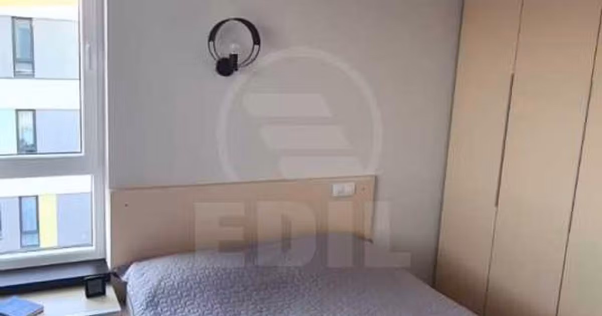 Apartament de vânzare cu 3 camere în Florești
