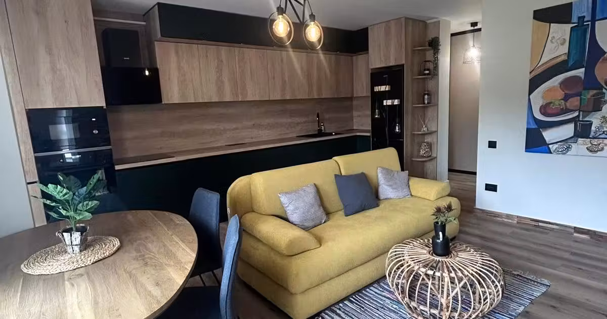 Apartament de vânzare cu 3 camere în Florești