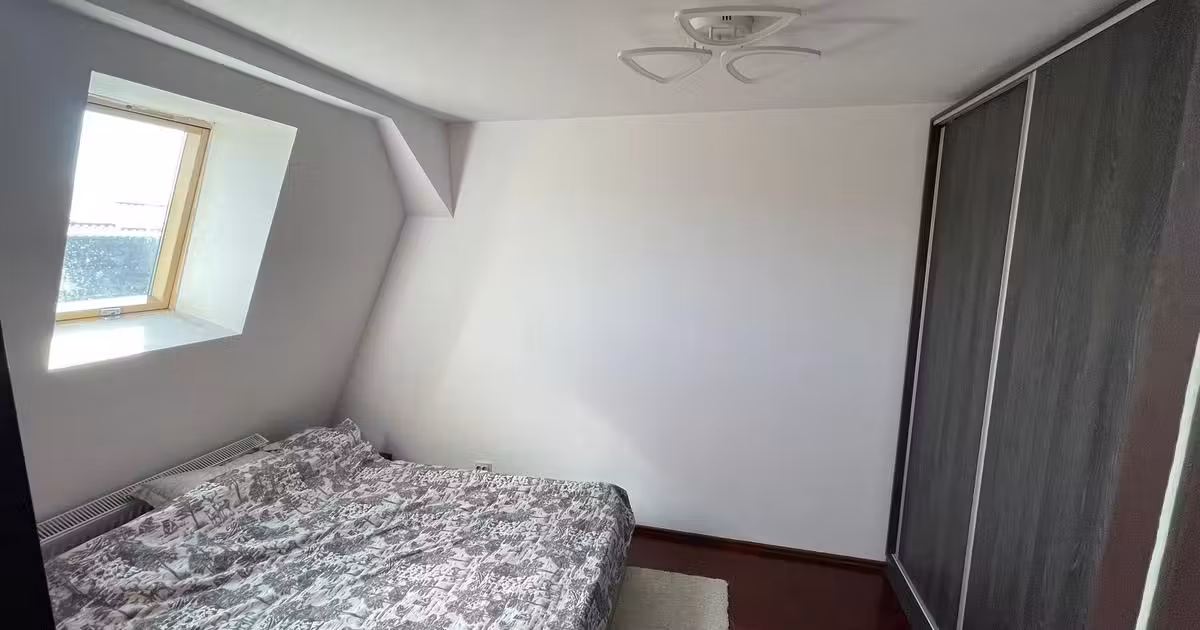 Apartament de vânzare cu 3 camere, mobilat în zona Berceni, Sector 4