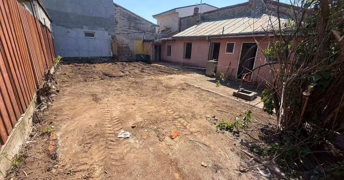 Casă de vânzare cu 2 camere în zona Ferentari, Sector 5