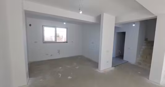 Casă Ultracentral