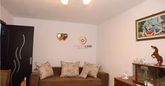 Apartament Exterior Est