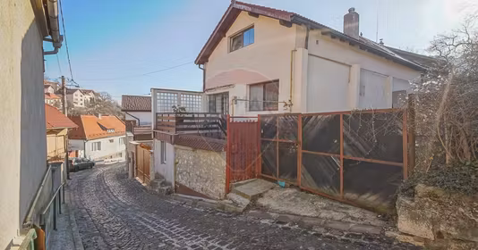 Casă Schei