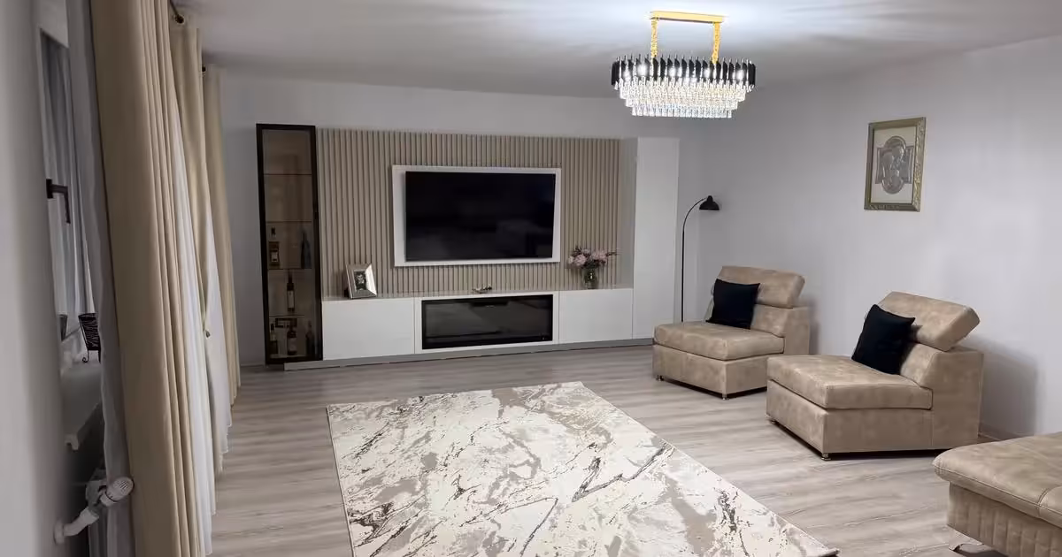 Casă individuală de vânzare cu 5 camere în zona Central, Slobozia