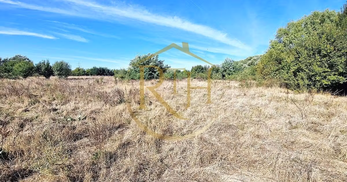 Teren agricol extravilan de vânzare de 11273 mp, în zona Plopi, Timișoara