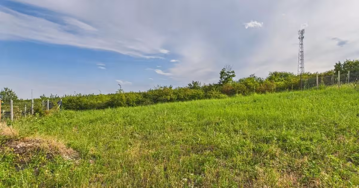 Teren Construcții intravilan de vânzare de 500 mp, în Săldăbagiu de Munte